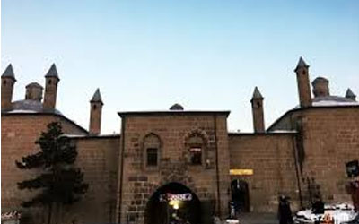 Rüstem Paşa Kervansarayı